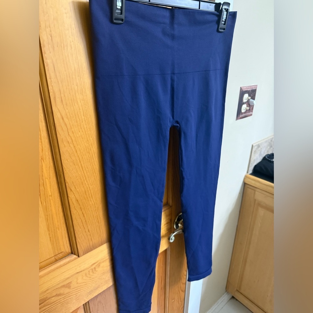 SOMA Super Stretchy Tummy Control Navy Blue Leggings - Picture 4 of 4